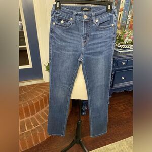 True Religion Billie mid rise straight leg jeans size 27